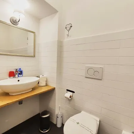 Tuttotondo בית הארחה